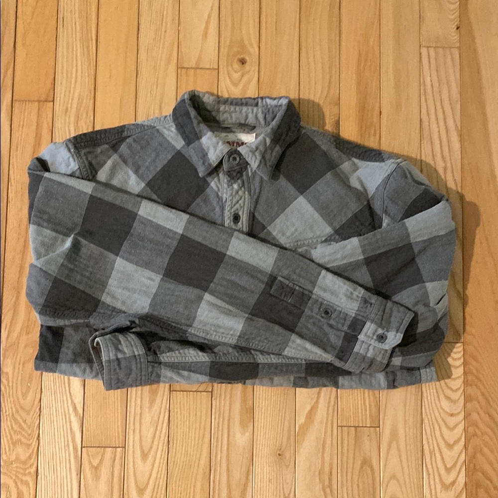 Simms Plaid Button-Up Flannel Shirt in Gray and Black